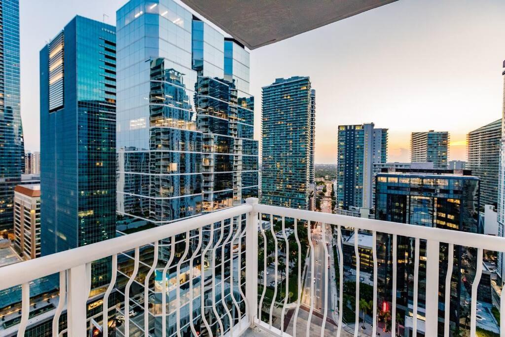 Upscale Brickell 3 Bedroom With Water Views And Free Parking Miami Exterior foto